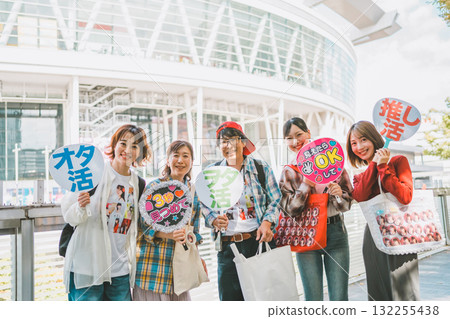 演唱會 團隊 小組 132255438