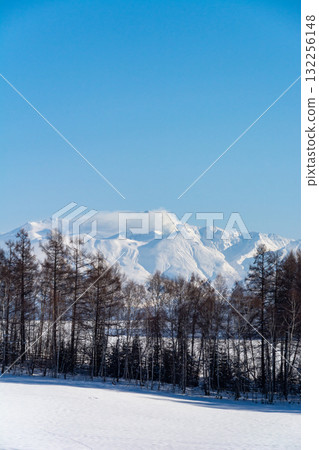 Tokachidake, the summit of Fuyuyama where smoke blows out 132256148