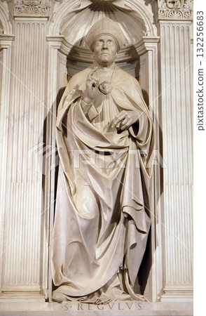 Saint Regulus statue on altar in the Cathedral of St Martin in Lucca, Italy Saint Regulus statue on altar in the Cathedral of St Martin in Lucca, Italy 132256683