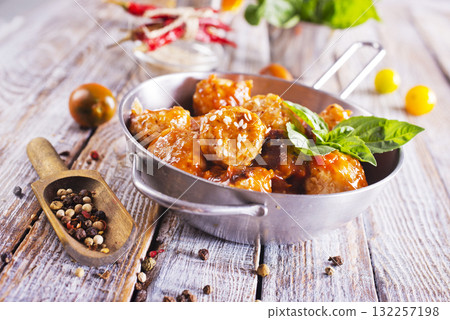 meatballs in tomato sauce meatballs in tomato sauce 132257198