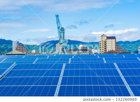 Solar panels installed in the port area of Kobe City 132260989