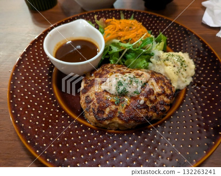 美味的漢堡牛排 美味的漢堡牛排 132263241