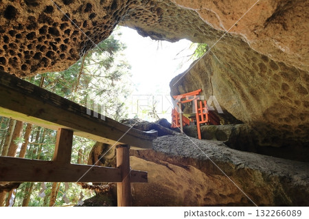 山寺背後的垂水遺址 山寺背後的垂水遺址 132266089