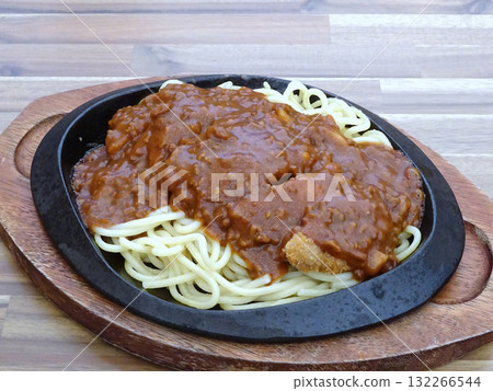Cutlet Spaghetti, a Hokkaido specialty, Spaghetti with meat sauce and cutlets 132266544