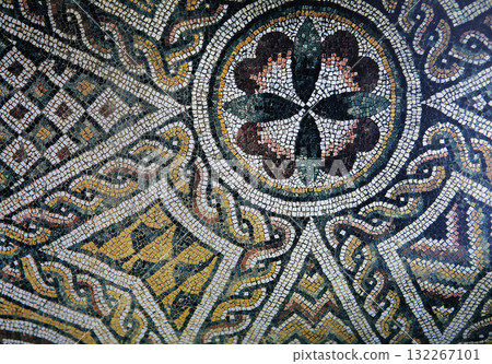 mosaic in basilica of Hagia Sophia, Istanbul mosaic in basilica of Hagia Sophia, Istanbul 132267101