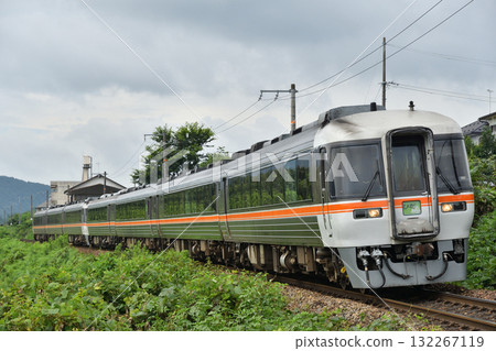 Kiha 85 series Hida limited express train running on the Takayama Main Line 132267119