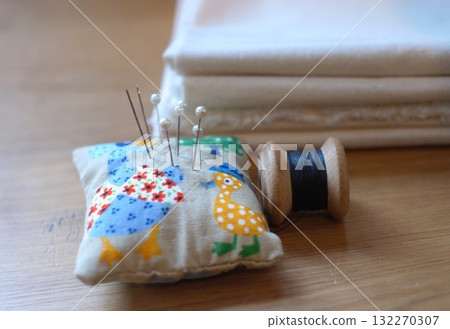 Handicraft articles 132270307