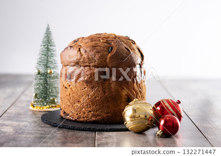 Traditional Italian Panettone Traditional Italian Panettone 132271447