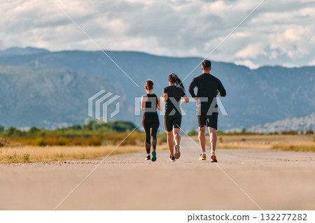 Preparation of the athletic team for the Athletic Marathon Journey 132277282