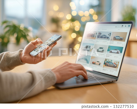 使用智慧型手機和電腦雙設備操作瀏覽汽車網站(廣告、簡報、技術) 使用智慧型手機和電腦雙設備操作瀏覽汽車網站(廣告、簡報、技術) 132277510