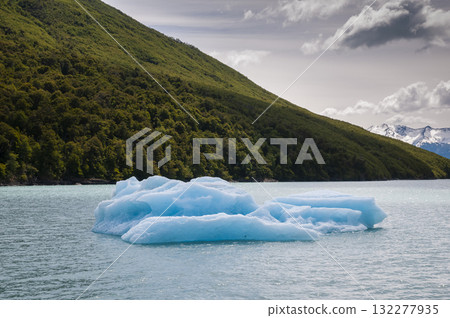 Perito Moreno Glacier, Los Glaciares National Park, Santa Cruz Province, Patagonia Argentina. 132277935