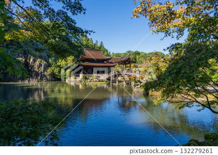 View of the grounds of Eihoji Temple on Mount Kokei View of the grounds of Eihoji Temple on Mount Kokei 132279261