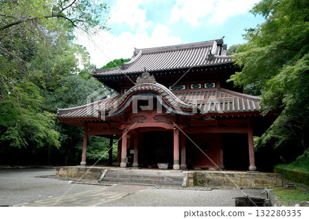 Taku Seibyo Shrine nestled in a quiet forest 132280335