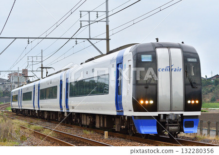 Meitetsu 2000 series MuSky 2003 train departing Mikakino Meitetsu 2000 series MuSky 2003 train departing Mikakino 132280356