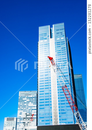 東京八重洲梶橋週邊的施工仍在持續。 2025年10月。 b-2 高飽和度對比度 東京八重洲梶橋週邊的施工仍在持續。 2025年10月。 b-2 高飽和度對比度 132281278