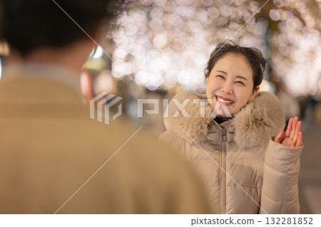 等待的男人和女人 132281852