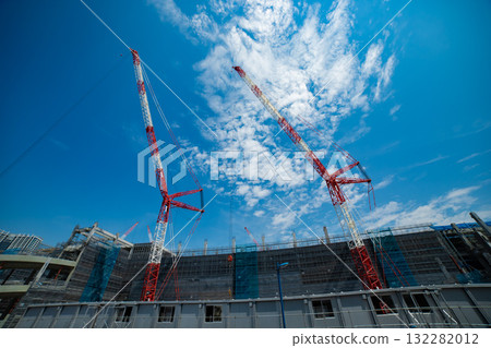 東京東雲市一處建築工地的起重機[施工圖片] 132282012