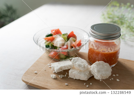 番茄沙拉和番茄曲 番茄沙拉和番茄曲 132286549