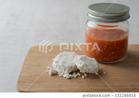 米曲和番茄曲 米曲和番茄曲 132286858