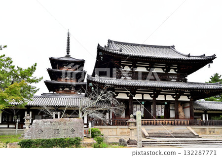 中門法隆寺五層塔 132287771