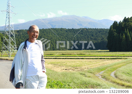 旅行老人 旅行老人 132289006