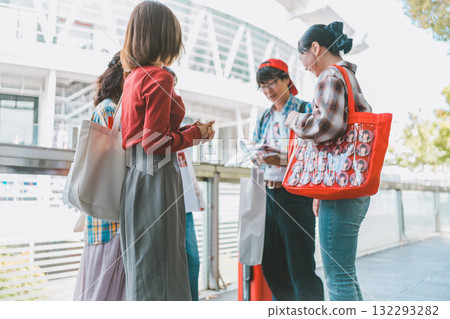 朋友 女生 女孩 132293282