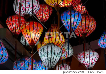 Asian lantern 132294526