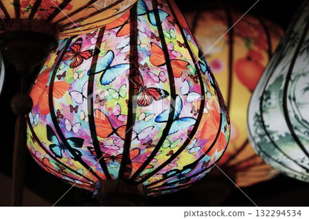 Asian lantern 132294534