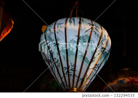 Asian lantern 132294535