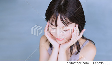 Beauty image of young women 132295155