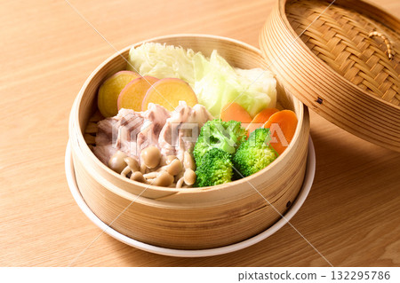 Steamed burner Steamed burner 132295786