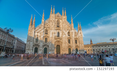 The Duomo cathedral timelapse hyperlapse at sunset. Front view with people walking on square The Duomo cathedral timelapse hyperlapse at sunset. Front view with people walking on square 132297193