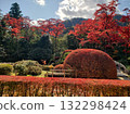 Spectacular Autumn Foliage at Shoyoen Garden in Nikko: The Beauty of a Japanese Garden and the Colors of Autumn [Relaxing Japanese Landscape Materials] 132298424