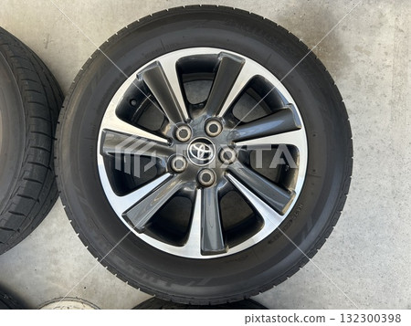 Tires used for tire replacement Tires used for tire replacement 132300398