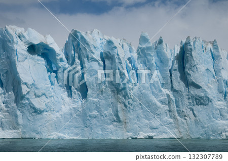 Perito Moreno Glacier, Los Glaciares National Park, Santa Cruz Province, Patagonia Argentina. 132307789