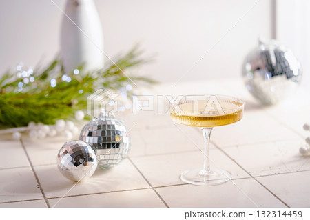Festive New Year champagne Festive New Year champagne 132314459