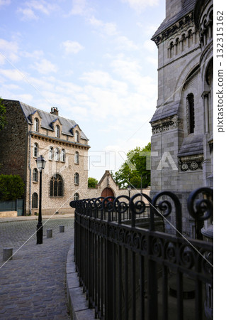 Old street and architecture near Sacre Coeur Basilica in Montmartre Paris Old street and architecture near Sacre Coeur Basilica in Montmartre Paris 132315162