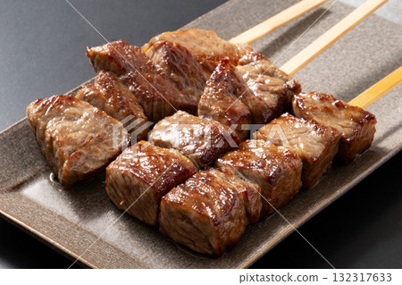 [國產牛肉] 牛腿肉串（Tomosankaku） 132317633