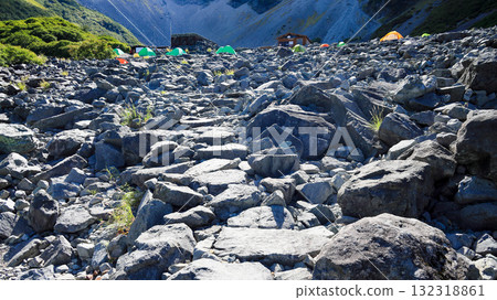 北阿爾卑斯、秋季唐澤冰斗、露營地之路 北阿爾卑斯、秋季唐澤冰斗、露營地之路 132318861