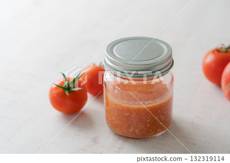 番茄和瓶裝番茄曲霉 132319114