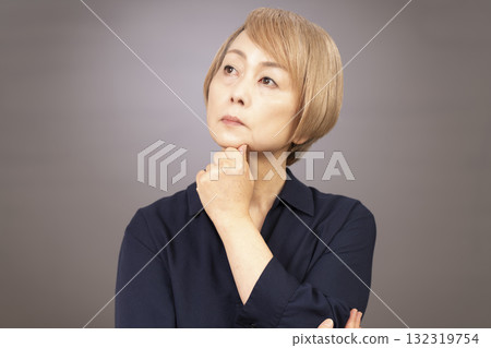 Negative senior woman Negative senior woman 132319754