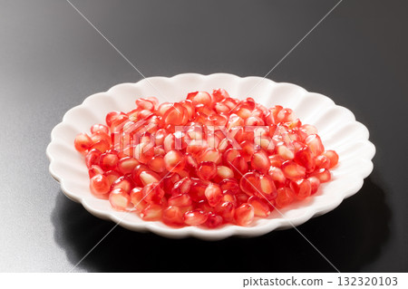 pomegranate  132320103