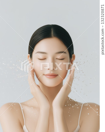 美麗的日本女人洗臉:美容廣告 美麗的日本女人洗臉:美容廣告 132320871