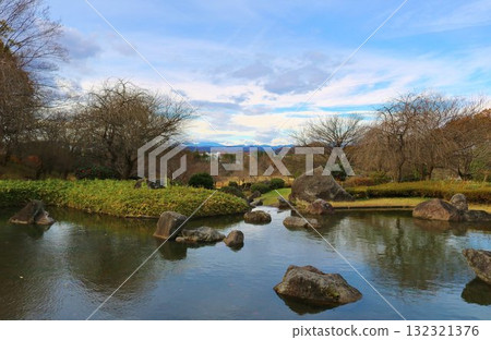 古雅的秋季花園－令人心曠神怡的風景 132321376