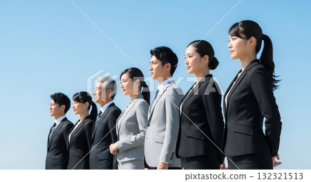 一大群商人排隊 132321513