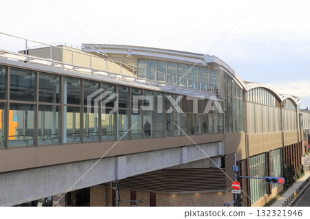 Tokyo Metro Chiyoda Line: Connecting passage to Lala Terrace 132321946