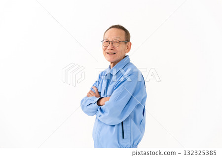 Senior man in work clothes 132325385