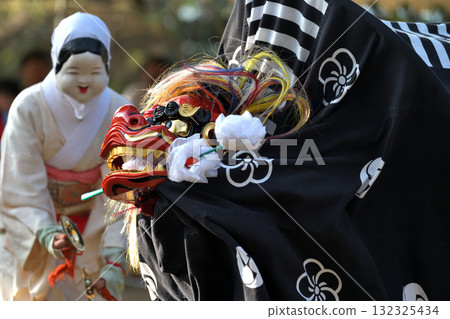 Lion Dance Kobe City Intangible Cultural Heritage Kagura Lion of Minamisooo 132325434