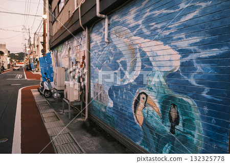 [Uno area, Okayama Prefecture] Artistic paintings on the wall 132325778