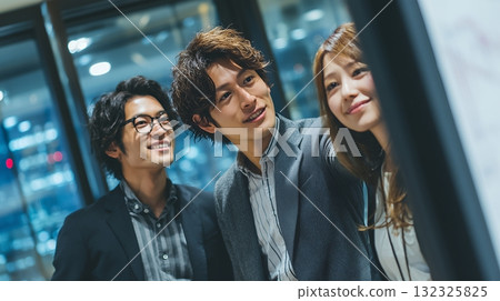 商務人士的形象 132325825